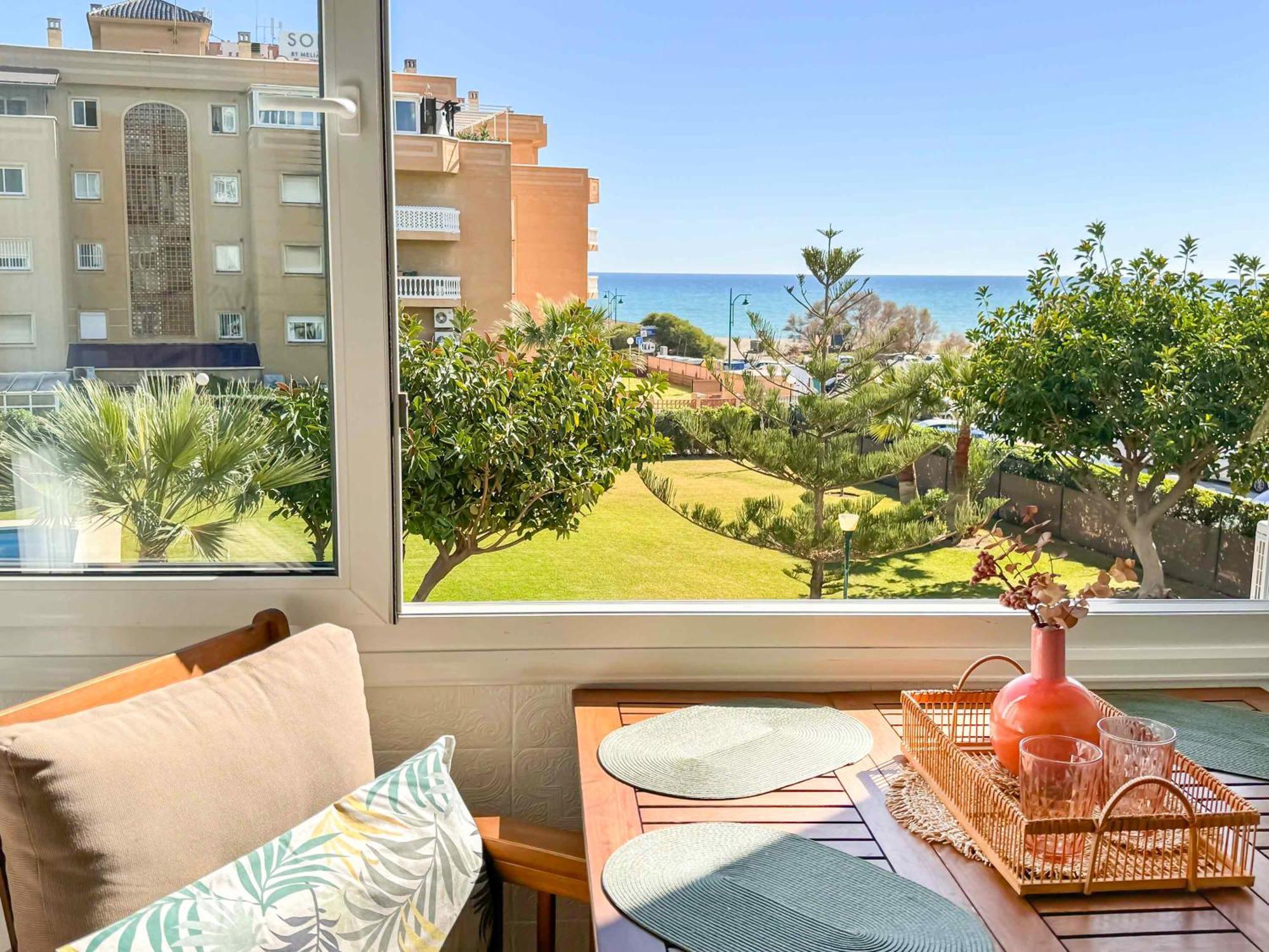 Apartamento Con Vistas Al Mar A 1 Min De La Playa Malaga Exterior photo